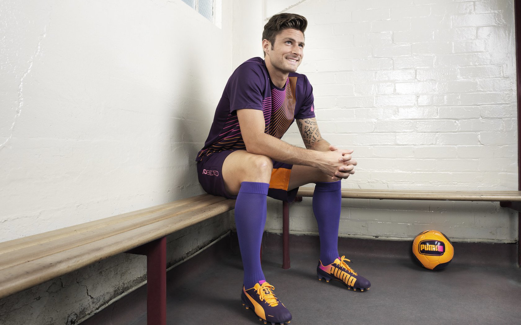 巴西骑手卡洛斯·帕罗在巴黎奥运会盛装舞步比赛中获得第六名，创造个人最佳成绩。